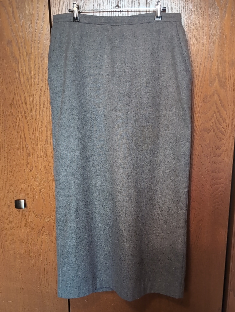 Old Navy Gray Pencil Skirt - Sleek Workwear